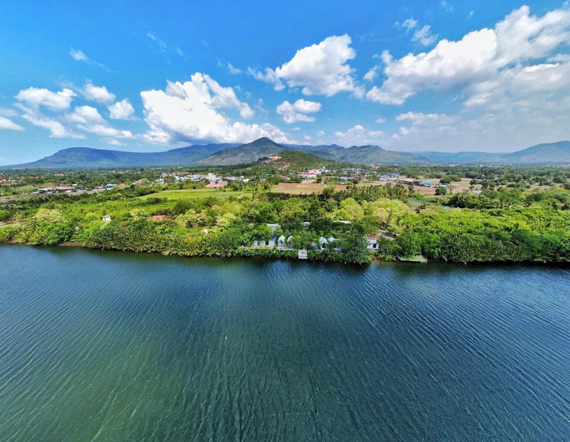 Kampot Riverfront Boutique エクステリア 写真